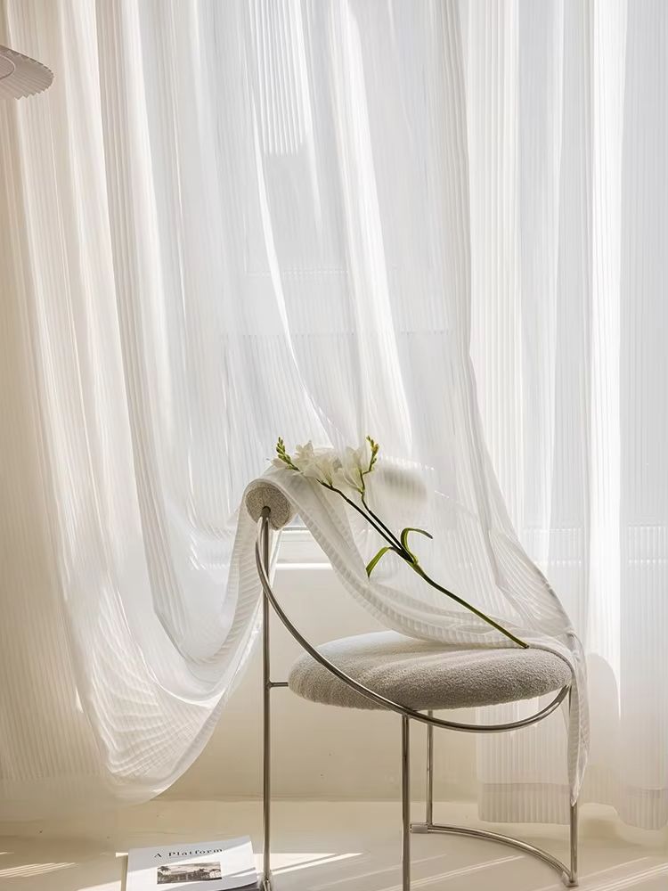 White fantasy curtains bedroom - Home Office Ye のレビューと価格