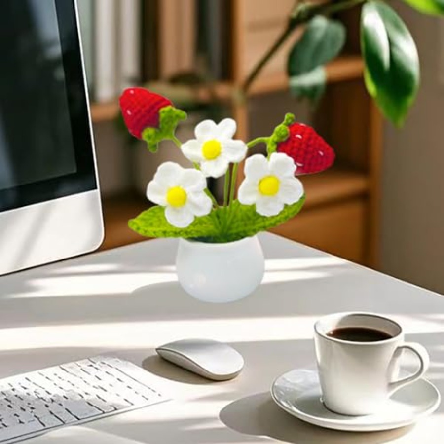Crochet and Lily Flowers in Po - Plant Desk Mini のレビューと価格